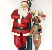 santa-and-funny-reindeer-standing-w-lamppost.jpg